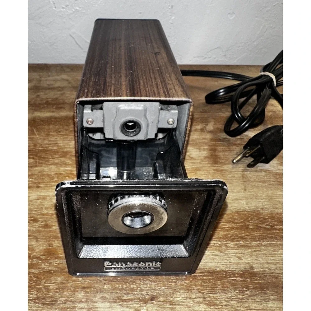 Panasonic Electric Pencil Sharpener KP-77 Auto Stop Woodgrain Plunger Feet Works